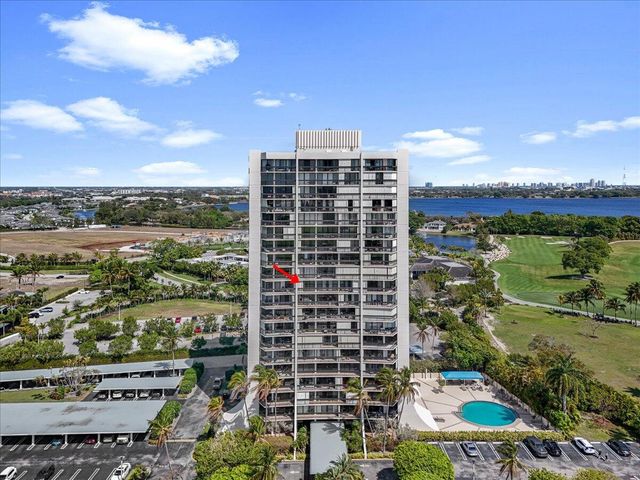 2400 Presidential Way 1005, West Palm Beach, FL 33401
