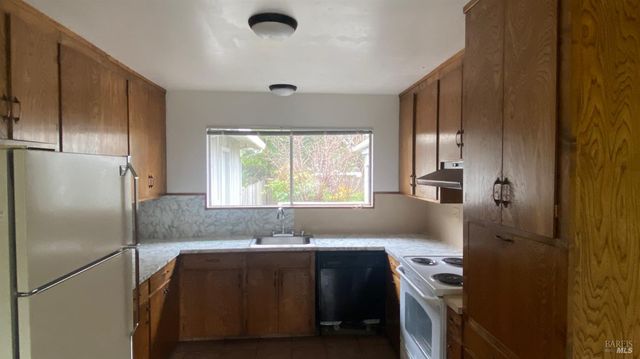 1200 Apple Tree Ct, Sonoma, CA 95476