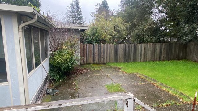 1200 Apple Tree Ct, Sonoma, CA 95476