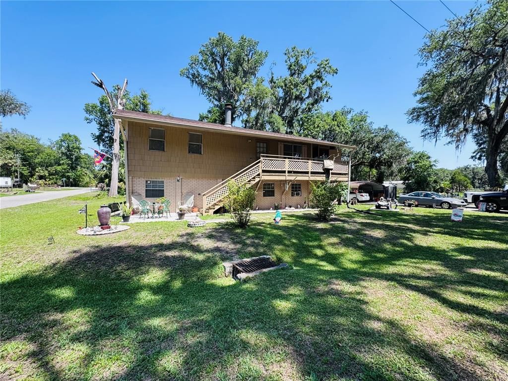 2073 CR 428, Lake Panasoffkee, FL 33538