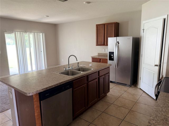 615 TRALEE LANE, Auburndale, FL 33823