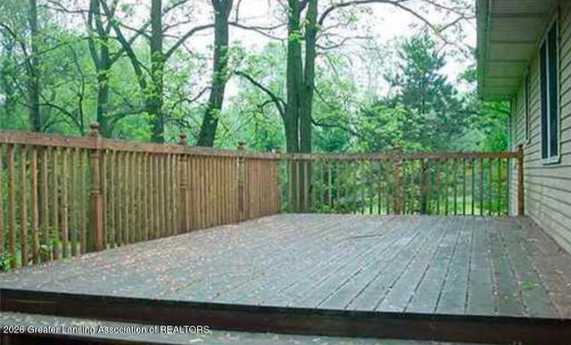 1075 N Michigan Road, Eaton Rapids, MI 48827