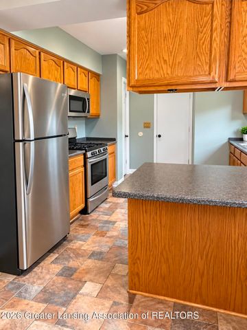 1075 N Michigan Road, Eaton Rapids, MI 48827