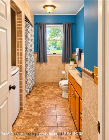 1075 N Michigan Road, Eaton Rapids, MI 48827