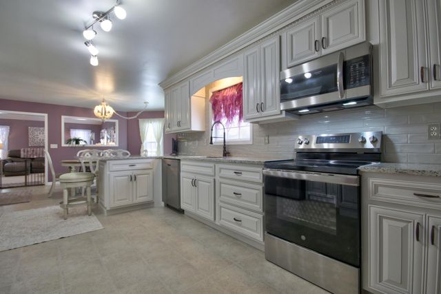 28 Lakepointe Drive, Corbin, KY 40701