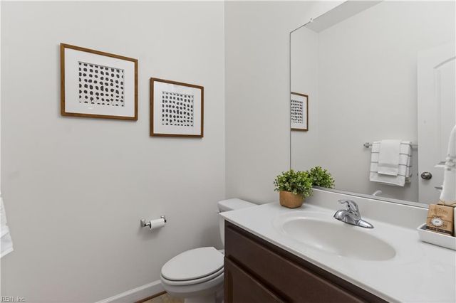 849 Brightleaf PL, Chesapeake, VA 23320