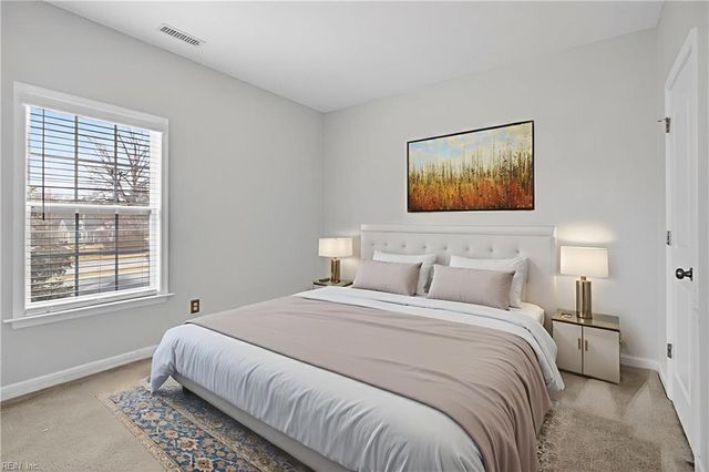 849 Brightleaf PL, Chesapeake, VA 23320