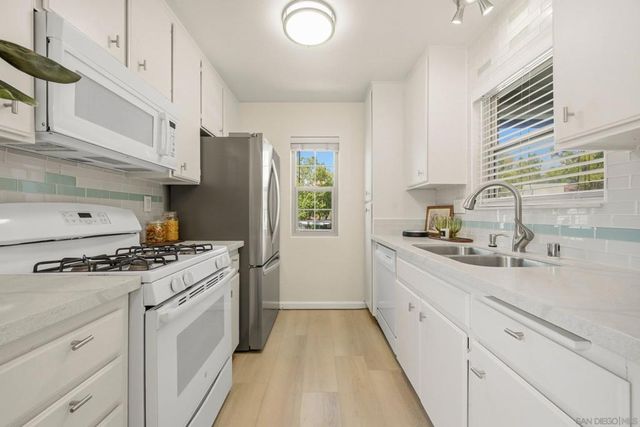 10367 Azuaga 162, San Diego, CA 92129
