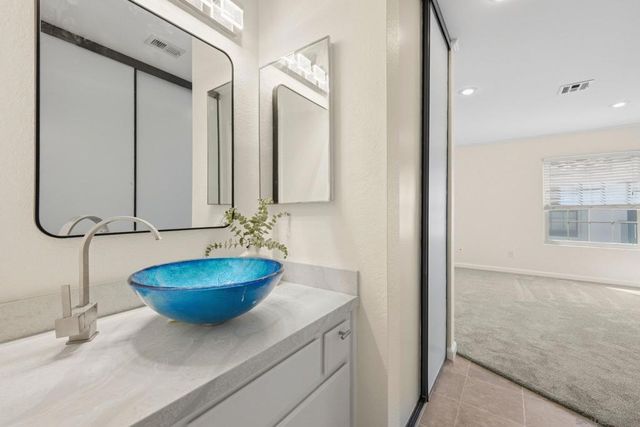 10367 Azuaga 162, San Diego, CA 92129