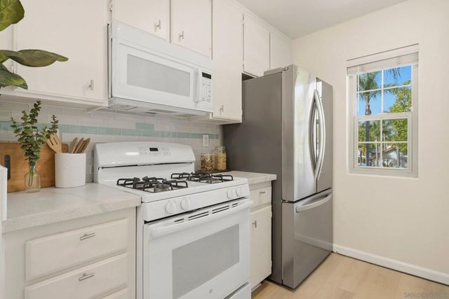 10367 Azuaga 162, San Diego, CA 92129