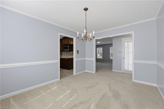 4 Faye DR, Smithfield, VA 23430
