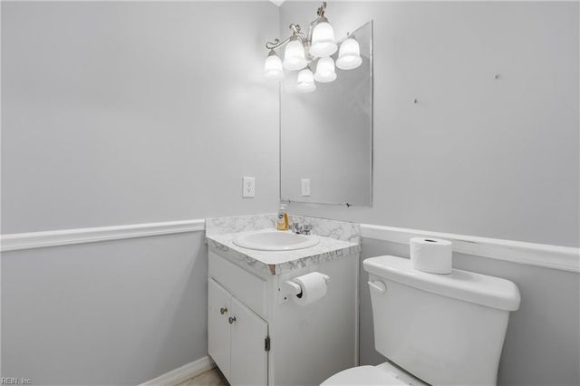 4 Faye DR, Smithfield, VA 23430