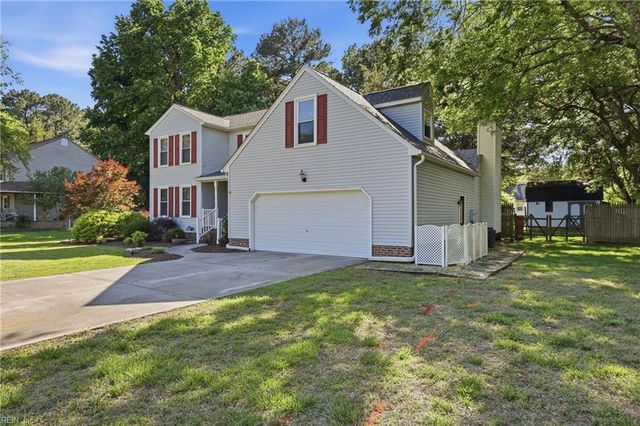 4 Faye DR, Smithfield, VA 23430