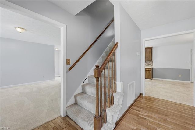 4 Faye DR, Smithfield, VA 23430