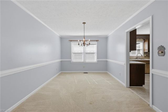 4 Faye DR, Smithfield, VA 23430