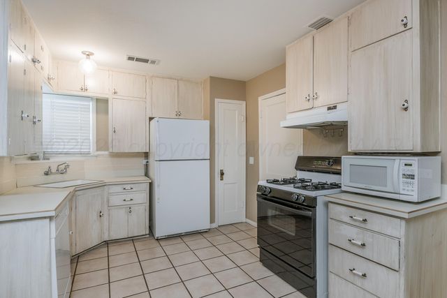 2036 S Parker Street, Amarillo, TX 79109