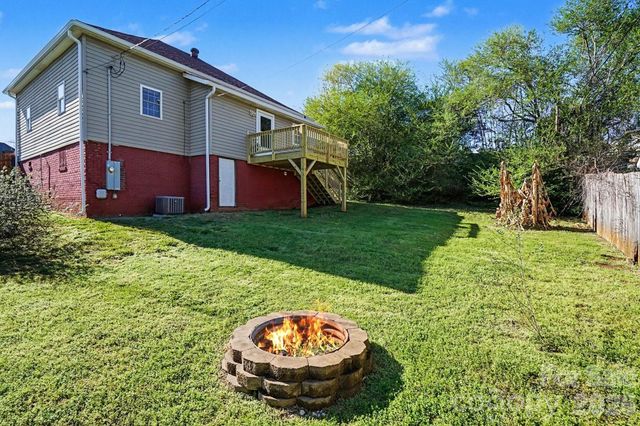 28 2nd Street, Cramerton, NC 28032