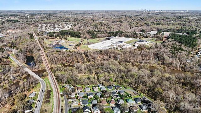 28 2nd Street, Cramerton, NC 28032