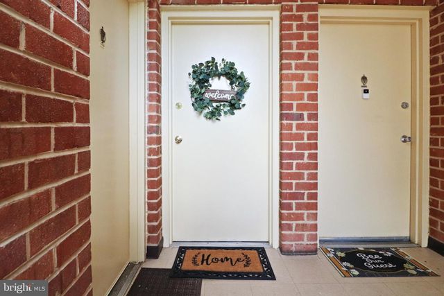 7971 AUDUBON AVE #202, Alexandria, VA 22306