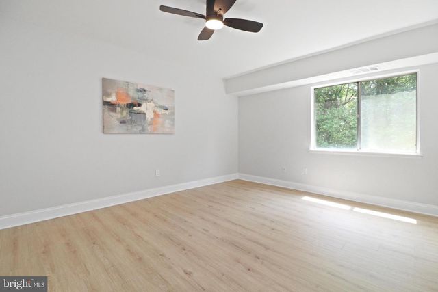 7971 AUDUBON AVE #202, Alexandria, VA 22306