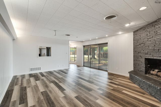 2108 GRANADA DRIVE, Wichita Falls, TX 76308