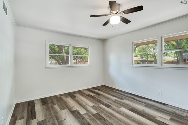 2108 GRANADA DRIVE, Wichita Falls, TX 76308