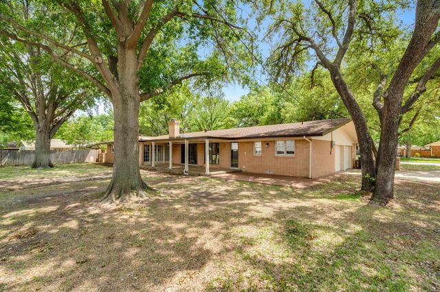 2108 GRANADA DRIVE, Wichita Falls, TX 76308