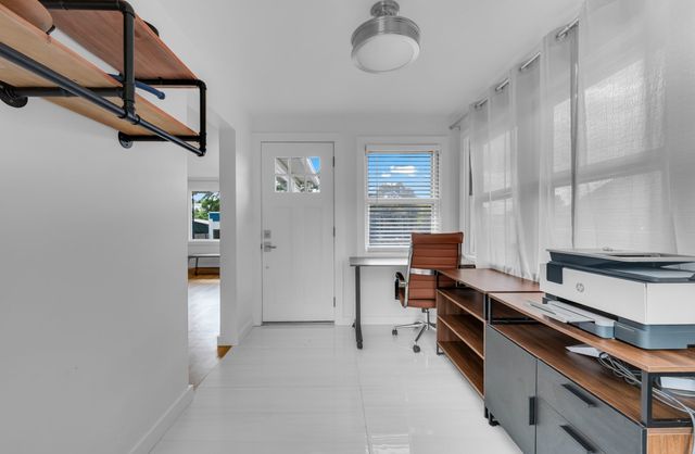79 Chilmark St, Worcester, MA 01604