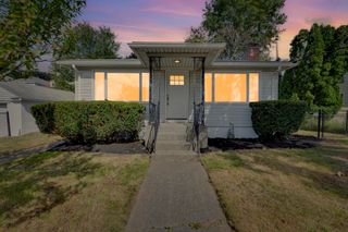 79 Chilmark St, Worcester, MA 01604