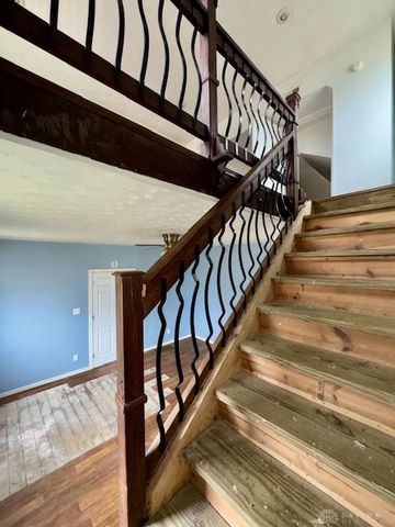 345 E Central Avenue, West Carrollton, OH 45449