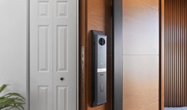 55 WILLOW Road, Wheeling, IL 60090