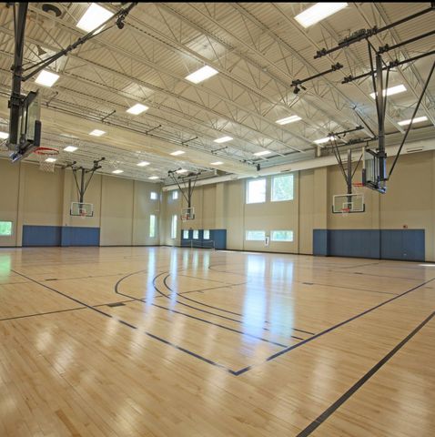 55 WILLOW Road, Wheeling, IL 60090