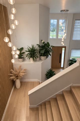 55 WILLOW Road, Wheeling, IL 60090