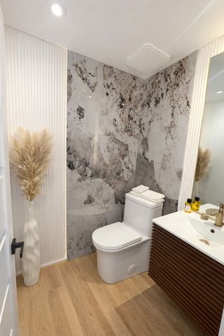 55 WILLOW Road, Wheeling, IL 60090