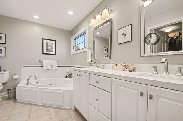 5965 Pollys Path, Berrien Springs, MI 49103