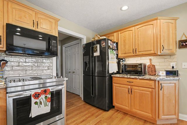 5965 Pollys Path, Berrien Springs, MI 49103
