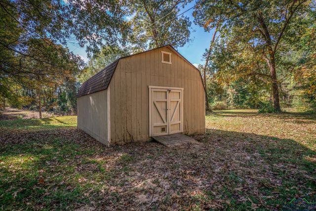 1845 E George Richey, Longview, TX 75604