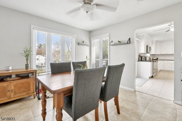 24 Yacht Club Dr, Jefferson Twp., NJ 07849