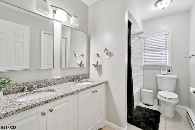 24 Yacht Club Dr, Jefferson Twp., NJ 07849