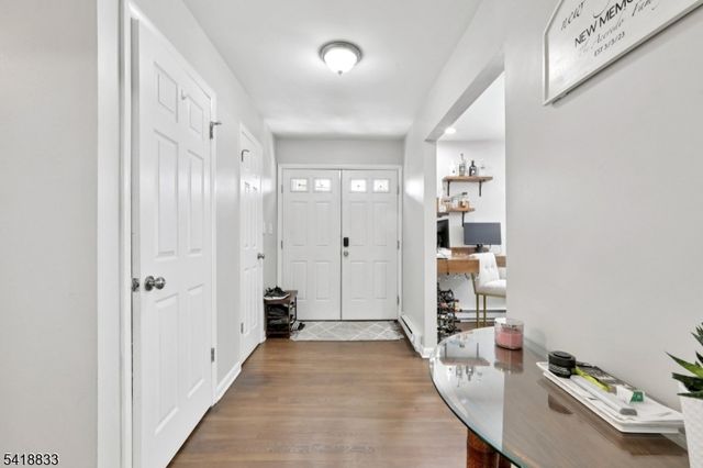 24 Yacht Club Dr, Jefferson Twp., NJ 07849