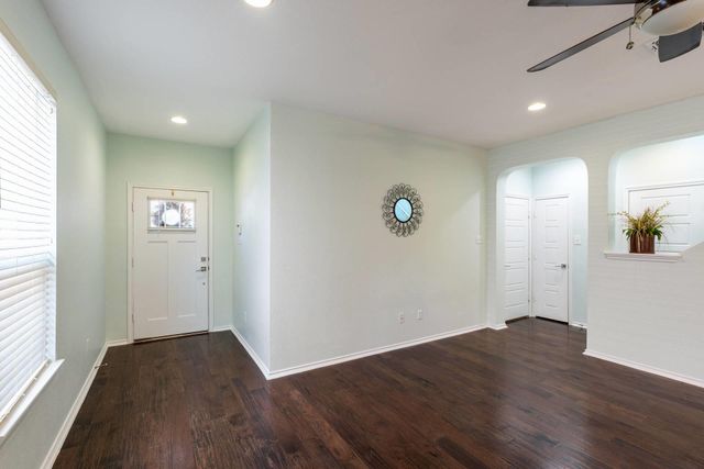 404 Buttercup Creek BLVD 19, Cedar Park, TX 78613