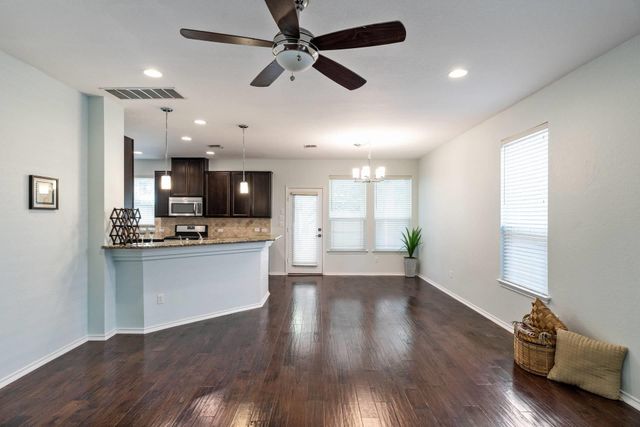 404 Buttercup Creek BLVD 19, Cedar Park, TX 78613