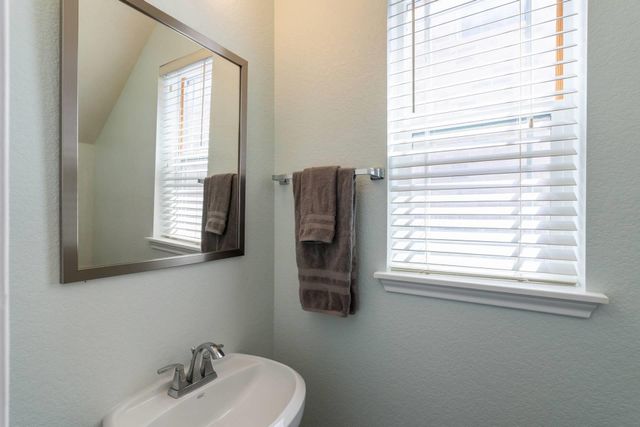 404 Buttercup Creek BLVD 19, Cedar Park, TX 78613