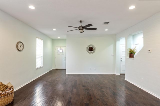404 Buttercup Creek BLVD 19, Cedar Park, TX 78613