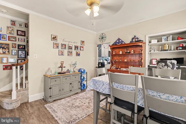 523 GREEN, Philadelphia, PA 19128