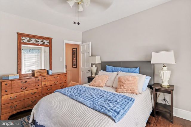 523 GREEN, Philadelphia, PA 19128
