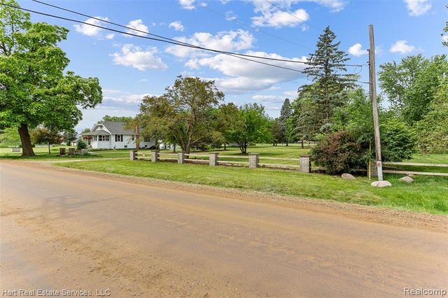 9013 Canton Center Rd, Plymouth, MI 48170