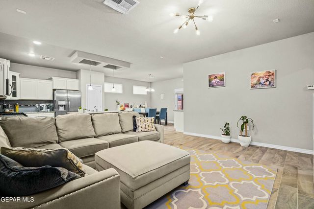 14239 CHARLES POLLOCK Avenue, El Paso, TX 79938