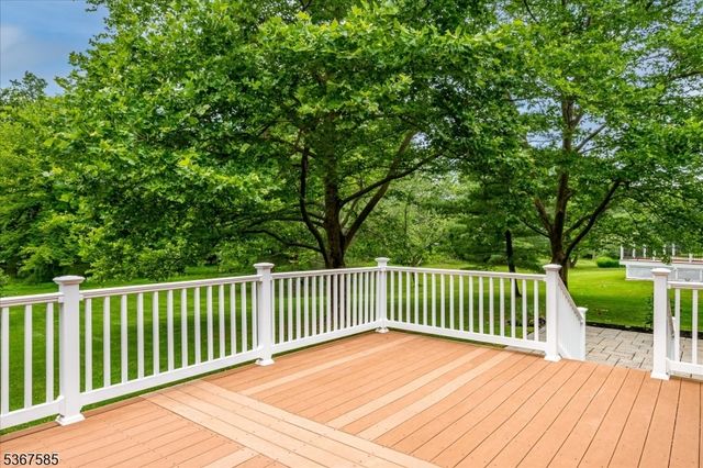 18 Joshua Dr, Hillsborough Twp., NJ 08844