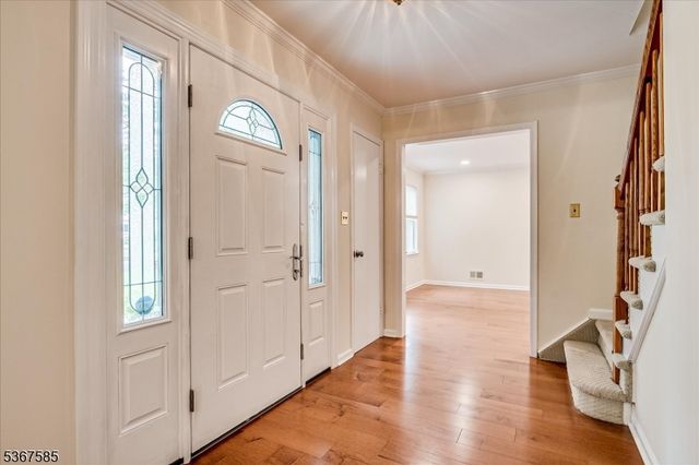 18 Joshua Dr, Hillsborough Twp., NJ 08844